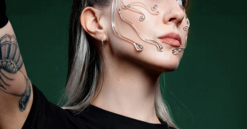 Conheça Lucy Snake, que toca no P12, em Floripa, dia 16 de Janeiro